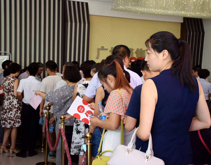 喜報(bào)！捷報(bào)！一經(jīng)推出即成隴南商業(yè)傳奇！