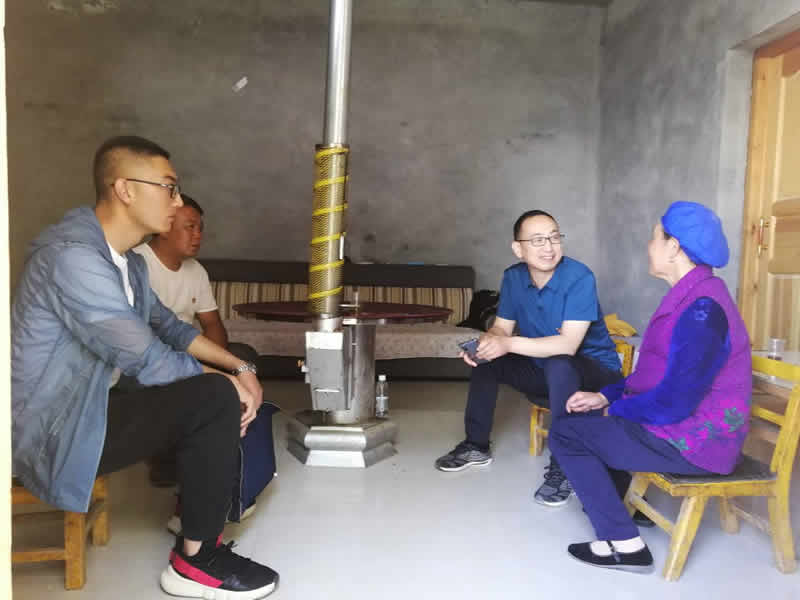 “感黨恩、憶黨史”，--市龍江城鄉(xiāng)發(fā)展集團公司開展慶祝建黨99周年主題黨日活動
